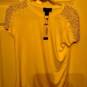 White T-shirt with pearl embroidery on the sleeves